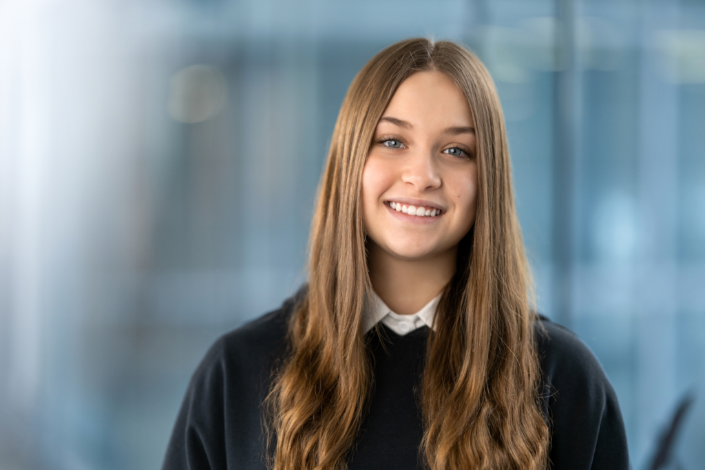 Fabienne Stärker - Ausbildung in der Verlagsgruppe Hof, Coburg, Suhl und Bayreuth - Ausbildung in der Verlagsgruppe Hof, Coburg, Suhl und Bayreuth Fabienne Stärker